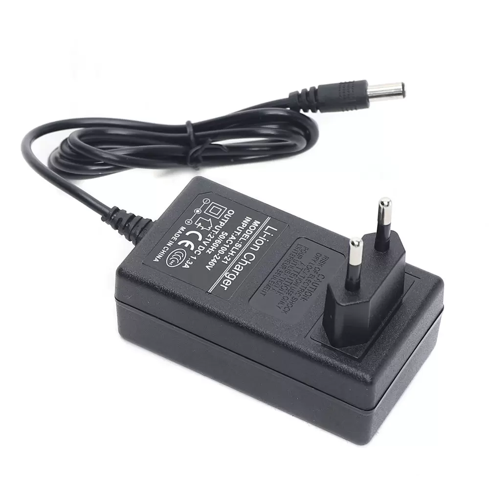 Cortasetos eléctrico con batería de 510 mm de longitud de corte, 600 W, 68 TV, 4 Ah, con batería y cargador