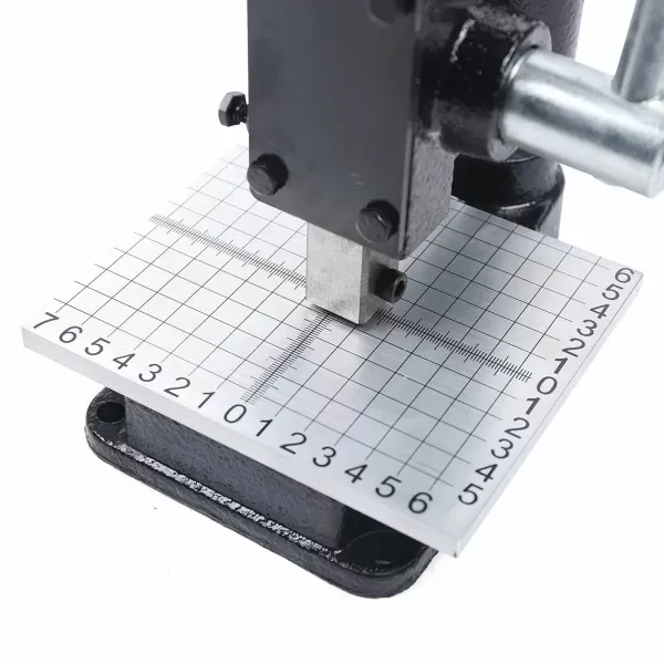 Perforadora manual para piel, máquina de troquelado, máquina de repujado, herramienta para troquelar púas