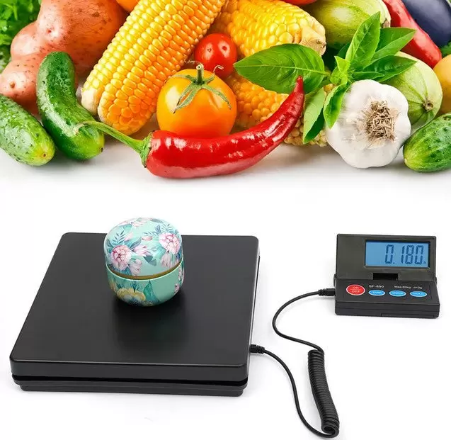 La carga máxima de la báscula es de 50 kg. Medición precisa con precisión de lectura de 2 g  La báscula tiene una pantalla plegable que se conecta a la báscula a través de un cable desmontable  Simplemente cambie entre diferentes unidades de medida, ajuste las medidas y use el cero automático para facilitar el conteo  La báscula tiene una función de tara para poner a cero los contenedores vacíos.