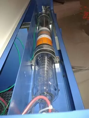 Tubo láser de CO2, 40 W, 700 mm, 10,6 μm, para máquinas de grabado láser CO2
