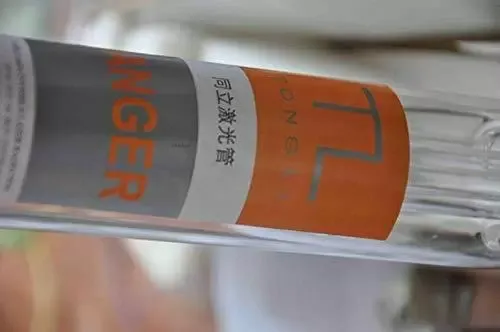Tubo láser de CO2, 40 W, 700 mm, 10,6 μm, para máquinas de grabado láser CO2