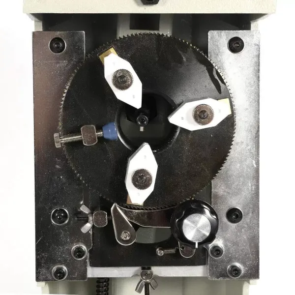 Grabado en el interior de la máquina de grabado de joyas, esfera de doble cara Grabado en el interior de la máquina de grabado de joyas, esfera de doble cara