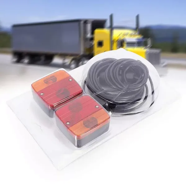 Juego de iluminación para remolque, incluye cable de aprox. Juego de iluminación para remolque, incluye cable de aprox.